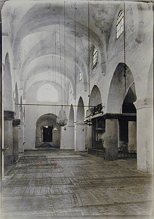 Interior view of Nasr Mosque