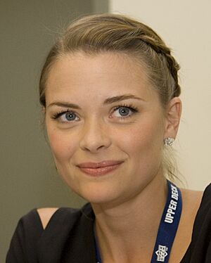 Jamie King in San Diego Comic-Con 2008 1 (4x5 cropped).jpg