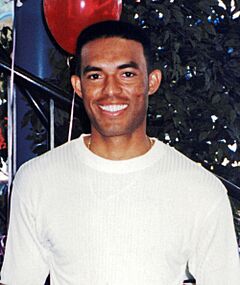 Mariano-Rivera-at-autograph-signing-in-1997