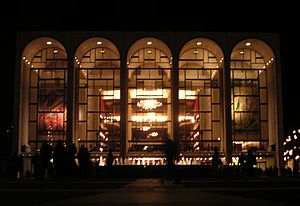 Metropolitan Opera House At Lincoln Center