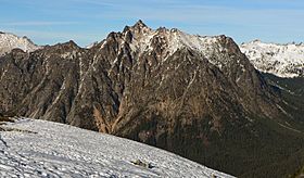 Porcupine Peak from Maple Pass trail