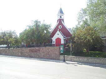 St Lukes Episcopal Church Buffalo Wyoming.jpg