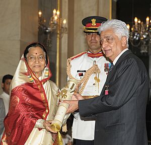 The President, Smt. Pratibha Devisingh Patil presenting the Padma Vibhushan Award to Shri Azim Premji, at an Investiture Ceremony II, at Rashtrapati Bhavan, in New Delhi on April 01, 2011