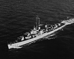 USS Laffey (DD-724) underway in the later 1940s or early 1950s (NH 107015).jpg