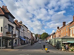 View of Castle Street Farnham looking north 2022-09-29.jpg
