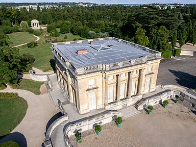 Vue aérienne du domaine de Versailles par ToucanWings - Creative Commons By Sa 3.0 - 053