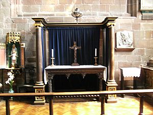 Wolverhampton St Peters - 17th century altar 01