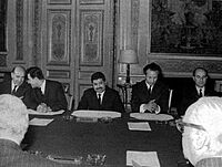 Zuayyin with Jundi and Makhous 1967 in Paris.jpg
