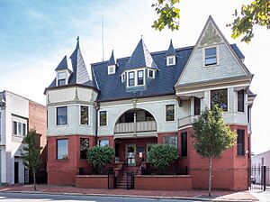 Aylesworth Apartments Providence, RI