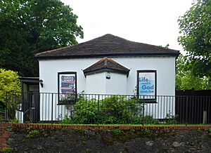 Beadles Lane Gospel Hall, Beadles Lane, Oxted (June 2013) (4)