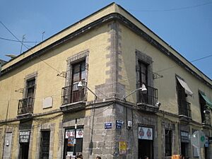 Casa angela peralta