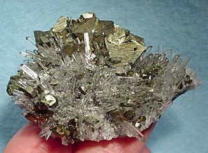 Chalcopyrite-Quartz-Sphalerite-197930