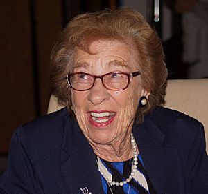 Eva Schloss 5.jpg