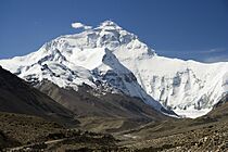 Everest North Face toward Base Camp Tibet Luca Galuzzi 2006.jpg