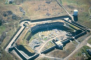 Fort Lauzon Lévis, 41, chemin du Gouvernement, Lévis vue aérienne 11-d.na.civile-79-5984