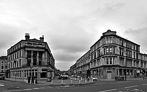 Glasgow. Clarendon Place, view from St Georges Road. Tenements.jpg