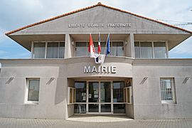 Mairie de Saint-Mathurin (Éduarel, 8 mai 2017).jpg
