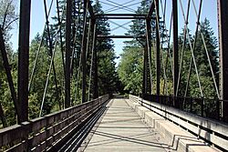 Pedestrian bridge over the North Santiam River at Mill City