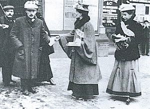 Minnie Baldock, left, handing out suffragettes leaflets in Nottingham in 1907