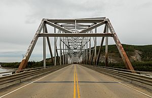 Puente sobre el río Tanana, Nenana, Alaska, Estados Unidos, 2017-08-29, DD 44