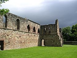 Scotlan Beauly Priory.jpg