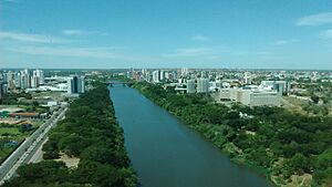 Vista do mirante da ponte estaiada de Teresina