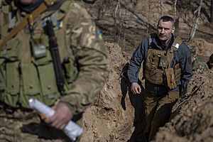 Віталій Кличко відвідав взводно-опорний пункт, облаштований на одному з небезпечних напрямків для можливої атаки росіян