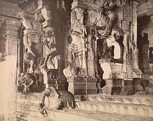 1895 print of Meenakshi temple 1000 pillar Airakkal mandapa choultry