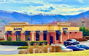 A Zaxby's chicken restaurant in Hiawassee, Georgia, United States 02.jpg