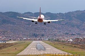 Aeropuerto Internacional Alejandro Velasco Astete - Cusco