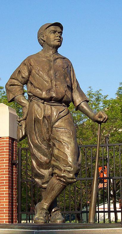 Babe Ruth statue.jpg