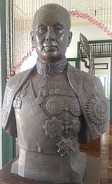 Bust of Phraya Boranrajadhanindra (Phorn Tejagupta)