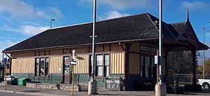 Canadian National Railway Station-135 Wellington Street-Aurora-Ontario-HPC6500-20201024 (1)