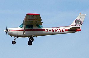 G-BRNE-Cessna152.jpg