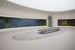 Musée de L'Orangerie Water Lilies Room