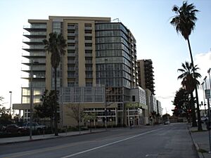 NoHo14
