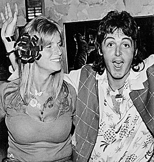 Paul and Linda McCartney Wings Over America 1976 (cropped)