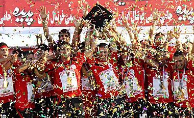 Sanat Naft move top of IPL, Sepahan held by Machine Sazi - Tehran Times