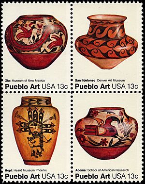 Pueblo Pottery - American Folk Art Series - 13c 1977 issue U.S. stamp