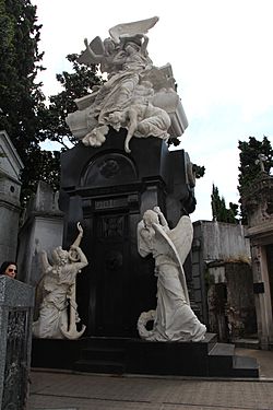 Recoleta Cemetery (2)