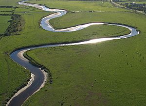 RiverWampool(SimonLedingham)Sep2004