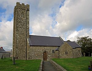 St Peters Parish Church, Johnston (geograph 3721181).jpg