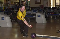 US Army 52330 Professional bowlers gives expert advice to Area 1 Warriors