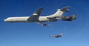 Vickers VC-10 in aerial refuelling exercise 16