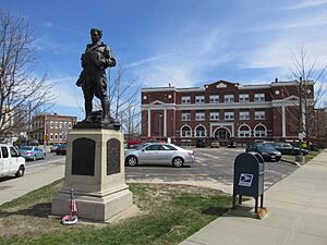 World War I Memorial and Taunton Plaza