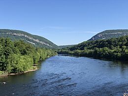 2021-06-16 09 10 03 View of the Delaware Water Gap from the Delaware River Viaduct over the Delaware River on the border of Knowlton Township, Warren County, New Jersey and Upper Mount Bethel Township, Northampton County, Pennsylvania.jpg
