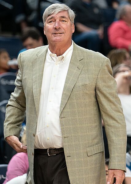 Bill Laimbeer 2 (cropped)