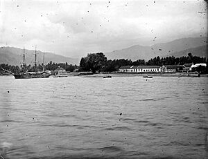 COLLECTIE TROPENMUSEUM Boten langs de kust van Timor TMnr 10021573
