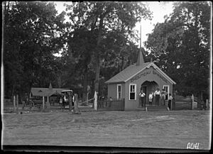Chouteau Springs Resort Pavilion ca 1900