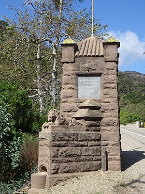 Foster Park Lion Entrance Marker